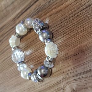 Rose silver beaded stones bracelet